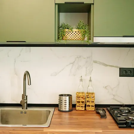 Royale Sundance 218 Infinity Pool & Mamaia Nord * Năvodari