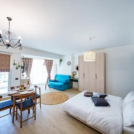 Royale Sundance 218 Infinity Pool & Mamaia Nord Apartment *