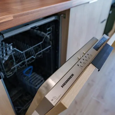 Royale Sundance 218 Infinity Pool & Mamaia Nord Appartement *