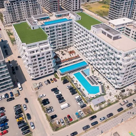 Royale Sundance 218 Infinity Pool & Mamaia Nord * Navodari