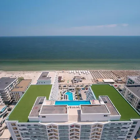 Royale Sundance 218 Infinity Pool & Mamaia Nord Apartment